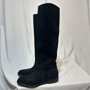 UGG tall leather boots. Black. Excellent condition. Size 7.5.